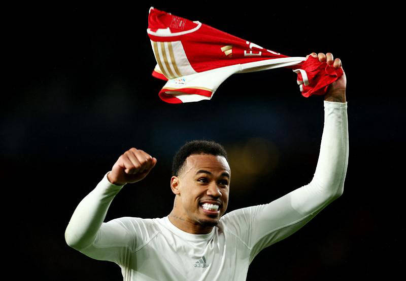 欧洲足坛新鲜事，皇马登顶，巴黎下滑，阿森纳连升10名